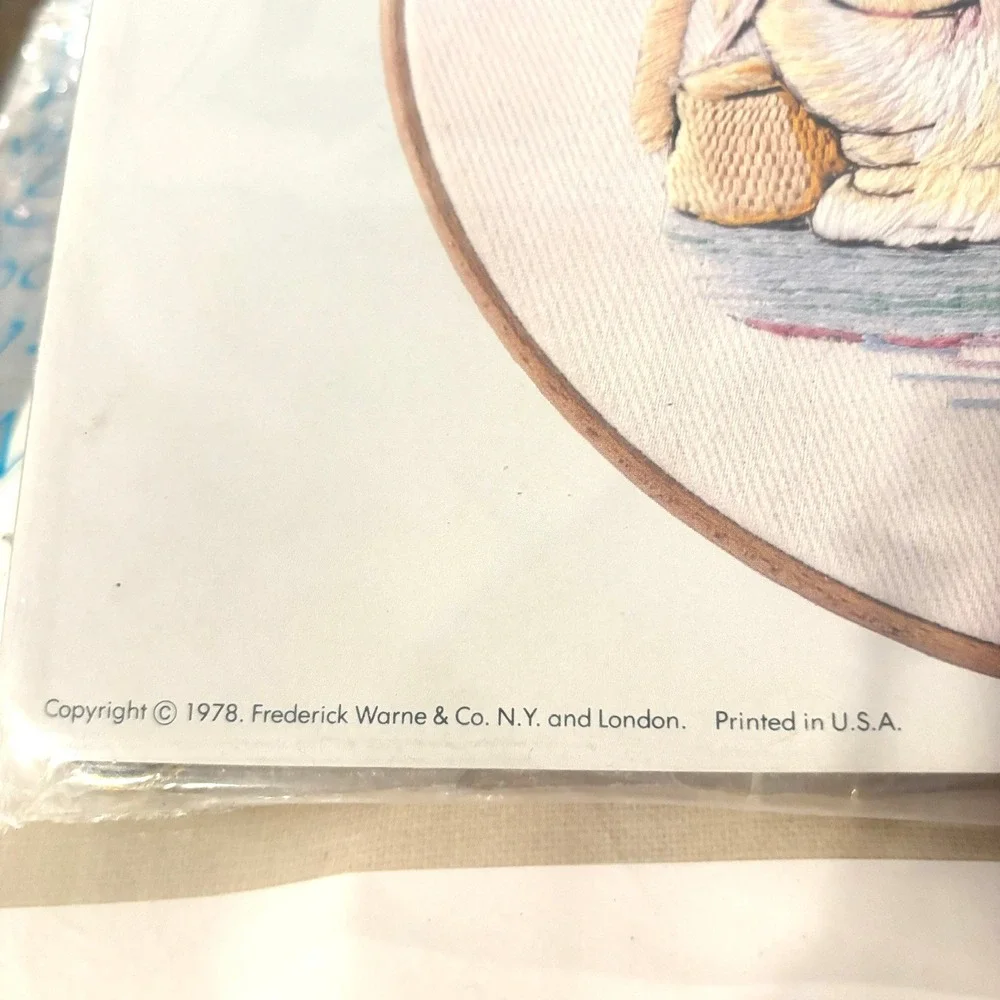 SEALED Columbia-Minerva Crewel‎ Embroidery Kit Jeremy Fisher Frog Erica Wilson